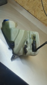 фото thumb №1, Бачок омывателя audi a6 c5 2.4