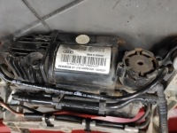 фото thumb №9, Audi q7 4l 4.2 tdi компрессор подвески насос оригинал исправный 7l8616006c