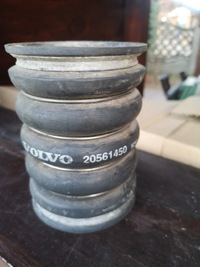 фото thumb №1, З'єднувач гумовий елемент інтеркулер volvo 20561450