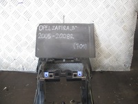 фото thumb №1, Рамка каркас радио 13162590 opel zafia b 05-08r.