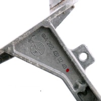 Mercedes w203 w209 кронштейн насоса abs a2034310240 Цена, фото thumb