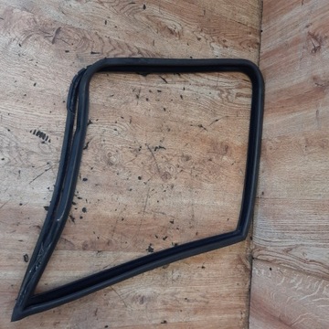 фото thumb №7, Iveco daily 2010 прокладка скла права перед