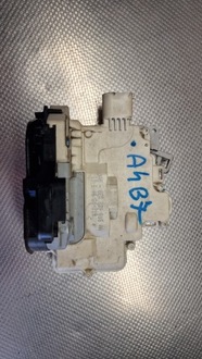 фото thumb №1, Audi a4 b7 замок дверь левый задняя 8e0839015aa