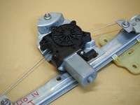 фото thumb №2, Механізм скло двері лівий задня renault clio iv