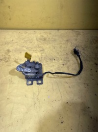 фото thumb №1, Alfa romeo giulietta замок капот