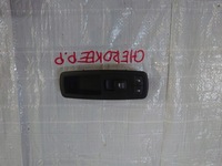 фото thumb №1, Перемикач вікон jeep cherokee kl правий перед