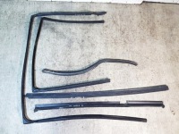 Купити Прокладка двері скло правий задній комплект  omega b рестайлінг, фото thumb