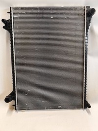 фото thumb №1, Jaguar f-pace x761 2.0 sd4 - радиатор wody polecam