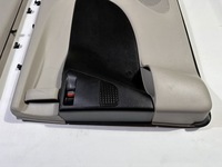 фото thumb №6, Обшивки обшивка оббивка обшивка двері шторка chrysler pacifica 2016 - 2022