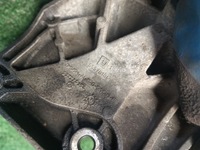 фото thumb №3, Opel astra j кронштейн лапи компресора 55570104