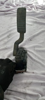 фото thumb №1, Потенциометр газа renault laguna 01r ii kombi