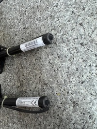 фото thumb №10, Патрон piroteczniczny капот лівий=правий mercedes c klasa w205 2014-2021