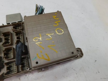 фото thumb №10, Corolla e12 1.4 vvt-i 04r коробка предохранителей