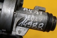 фото thumb №10, Вкладка замка крышки задний a4 b7 8e0827573