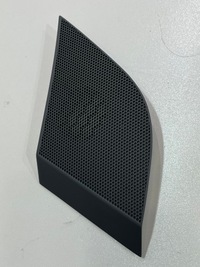 фото thumb №1, Заглушка динамика панели audi a8 d4 правая , серая