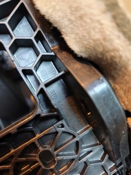 фото thumb №8, Octavia ii 1z 04-08 тунель середній підлокітник beż