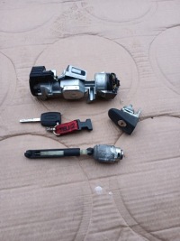 фото thumb №1, Замок зажигания замок капот вкладыши ключ оригинал ford focus mk2 mk 2