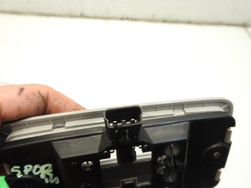 фото thumb №5, Лампа освітлення інтер'єру зад kia sportage iii 92850-3u000