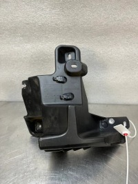 фото thumb №1, Направляющая бампера задняя задний renault megane v 5 e-tech 850459835r