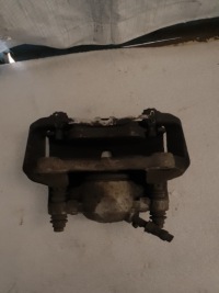 фото thumb №4, Суппорт правый перед audi a4 b9