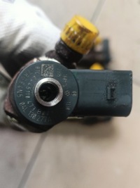 фото thumb №2, Skoda rapid 1,6tdi форсунка инжектор 04l130277ad