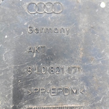 фото thumb №6, Подкрылок левый перед audi a3 8l 8l0821171