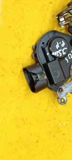 фото thumb №8, Замок двері правий rzód lexus is 200 4контакти