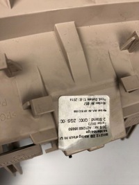 фото thumb №4, Зарядний пристрій 12v бардачок mercedes e w212 lift