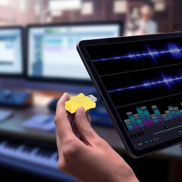 Портативный USB-накопитель, желтый мультяшный робот, большой палец для хранения информации