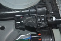 фото thumb №4, Mitsubishi оригинальный номер mr989947