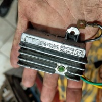 Купить Регулятор напряжения генератора fiat 126p erna 87, фото thumb