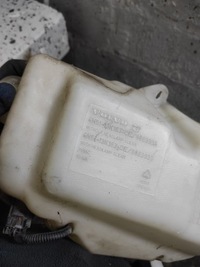 фото thumb №6, Volov v50 s40 c30 бачок омивача помпа