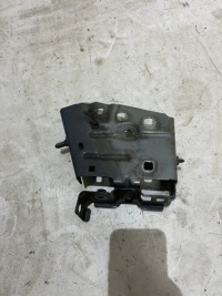 фото thumb №1, Лист кронштейн крила напрямна правий перед 631429931r renault master 4 iv