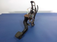 фото thumb №2, Toyota yaris iii педаль сцепления