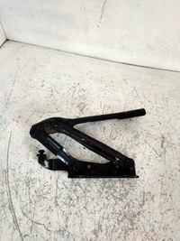 фото thumb №1, Петля капот vw eos 1q0828302c правый