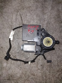 фото thumb №1, Моторчик скло правий перед vw golf v