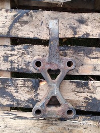 фото thumb №1, Кронштейн кронштейн амортизатора задня scania r