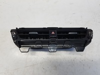 фото thumb №1, Toyota corolla e21 решётка обдув средняя