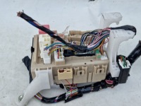 фото thumb №1, Toyota verso lift 1.6 d4d коробка предохранителей