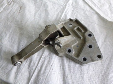 фото thumb №1, Лапи подушка двигателя range rover evoque 2.o