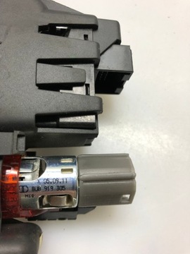 фото thumb №6, Панель гальма гніздо audi 8u0919305