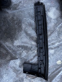 фото thumb №1, Направляющая бампера правый задняя оригинальный номер - bentley continental gt gtc flying spur 05-