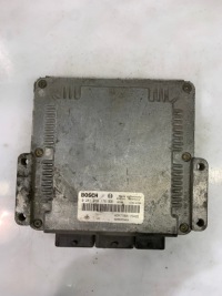 фото thumb №2, Бортовий комп'ютер двигуна renault 0281010178 7700115492