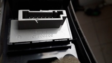 фото thumb №9, Hyundai santa fe ii 09- панель рамка usb вибірник