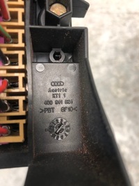 фото thumb №4, Коробка запобіжників audi a8 d2 4d0941824