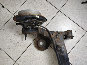 фото thumb №10, Подрамник балка подвешивание зад toyota sienna 3 2011