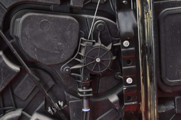 фото thumb №8, Підйомник вікна праві зад 3016661 chrysler town & country 5 v 07-16