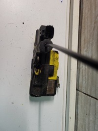 фото thumb №4, Замок двері правий задня volvo s80 i