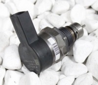 Купити 7801992 e60 e90 датчик тиску пального 0281002949, фото thumb