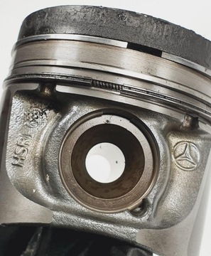 фото thumb №9, Поршень + шатун mercedes w169 w245 2.0 cdi 640940